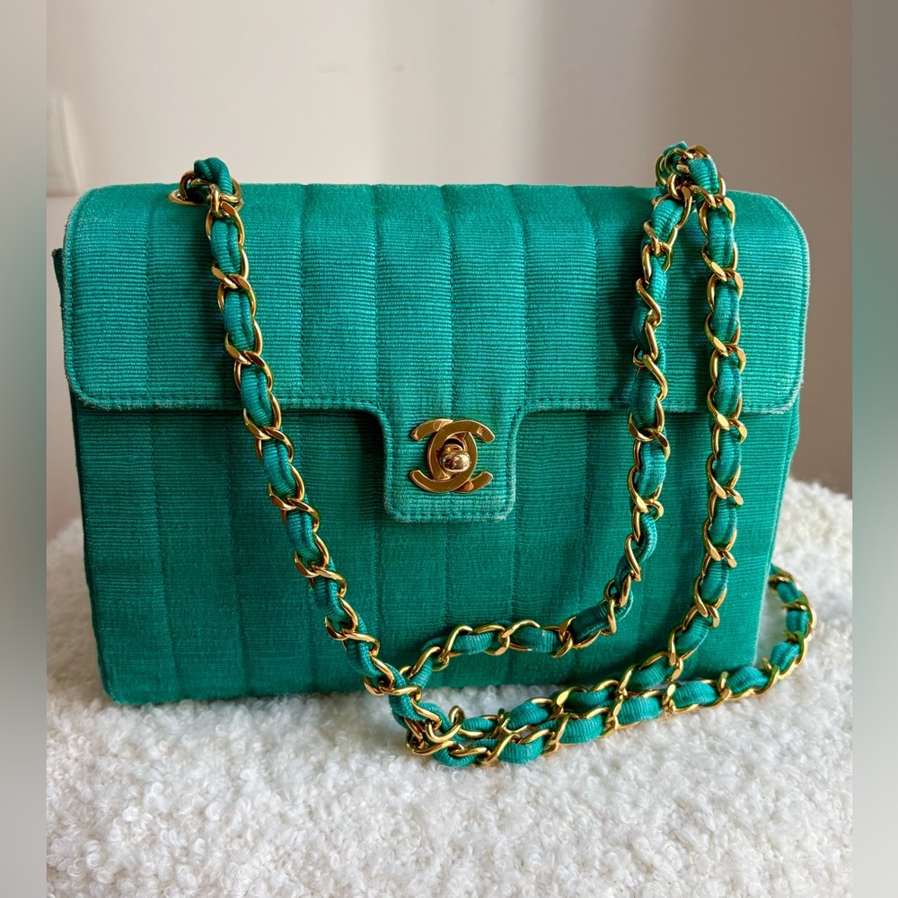 💚CHANEL💚100%Authentic CHANEL Vintage Crossbody Shoulder Flap Bag Chain Green💚